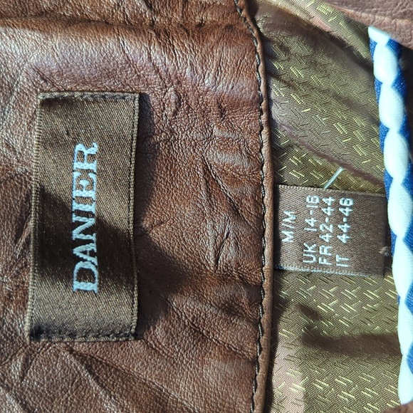 Danier brown leather jacket medium - Picture 2 of 4